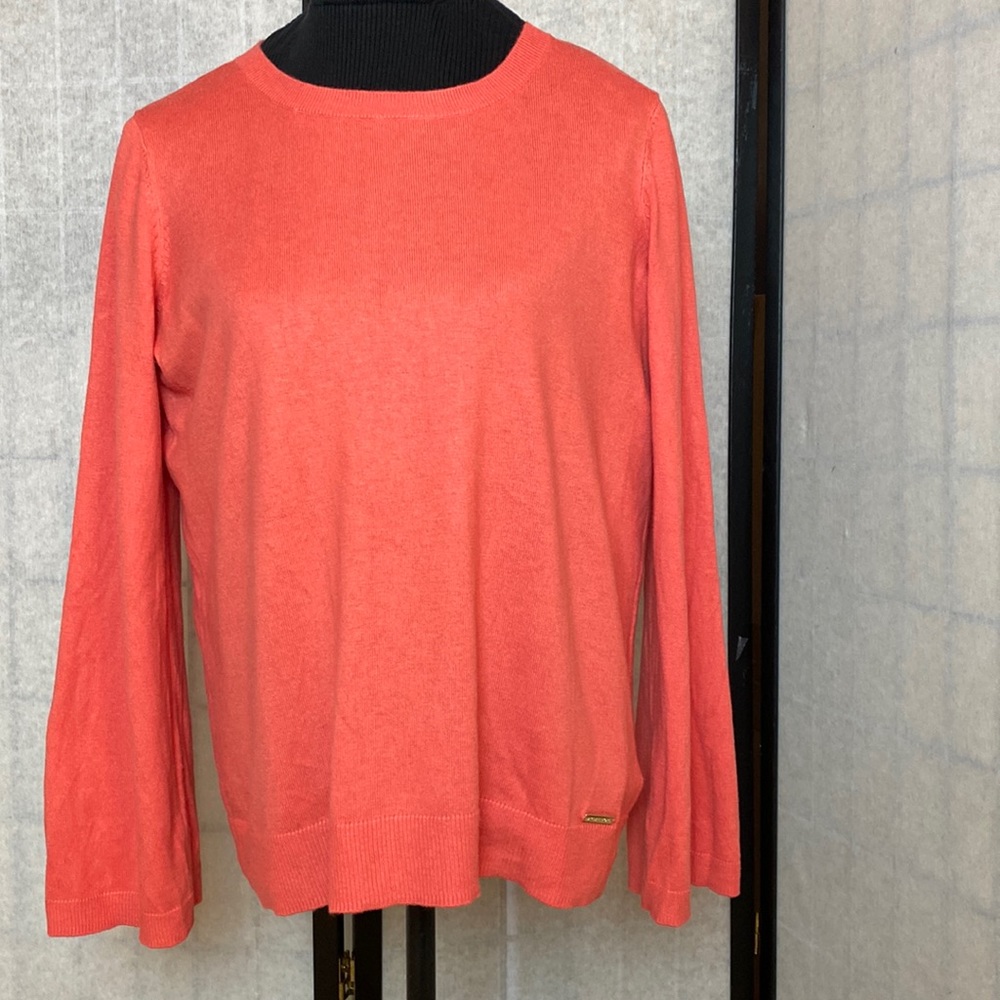 Fab!!! MICHAEL KORS Large Coral Flared Sleeve Light Sweater Shirt NICE - Picture 10 of 10